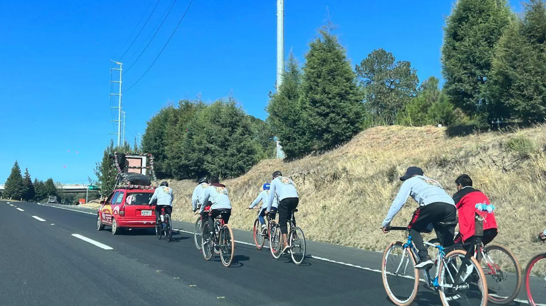 Los ciclistas peregrinos guadalupanos 2024